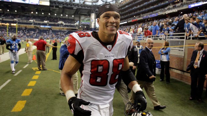 Tony gonzalez Falcons Lions.jpg